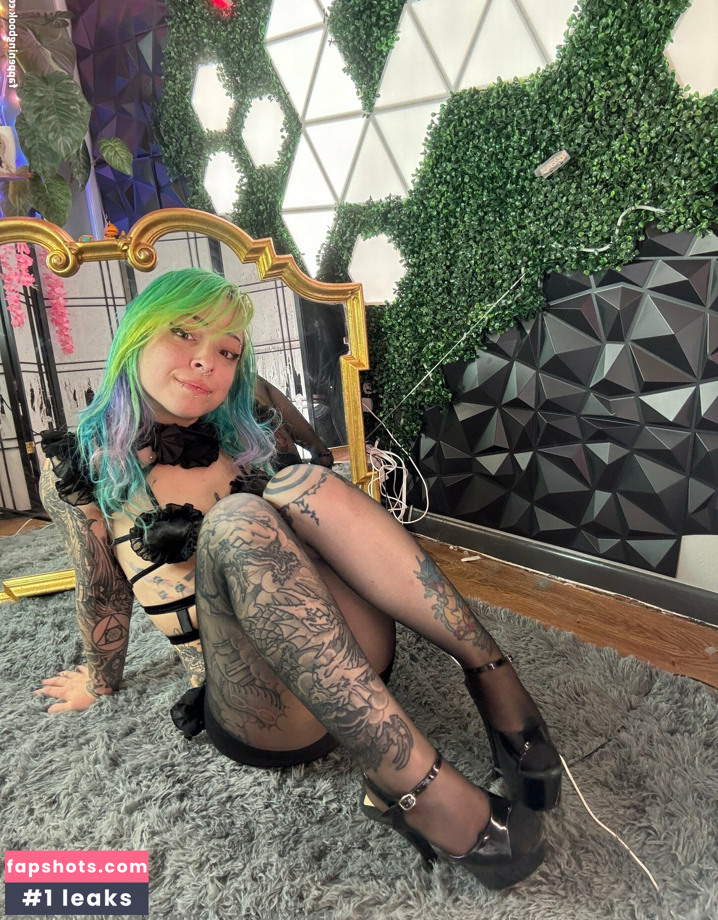 heylyssten gallery photo #36