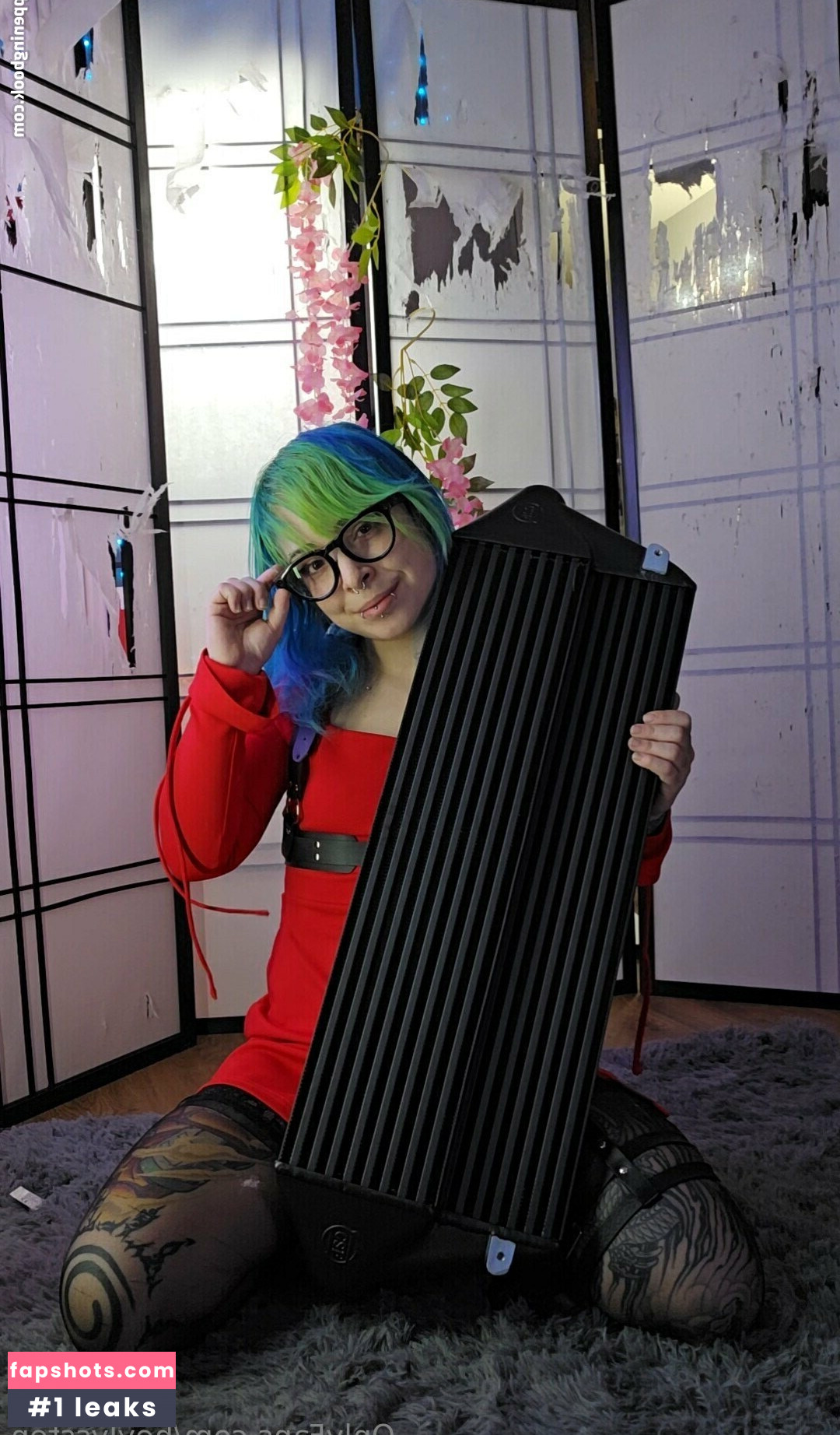 heylyssten gallery photo #9