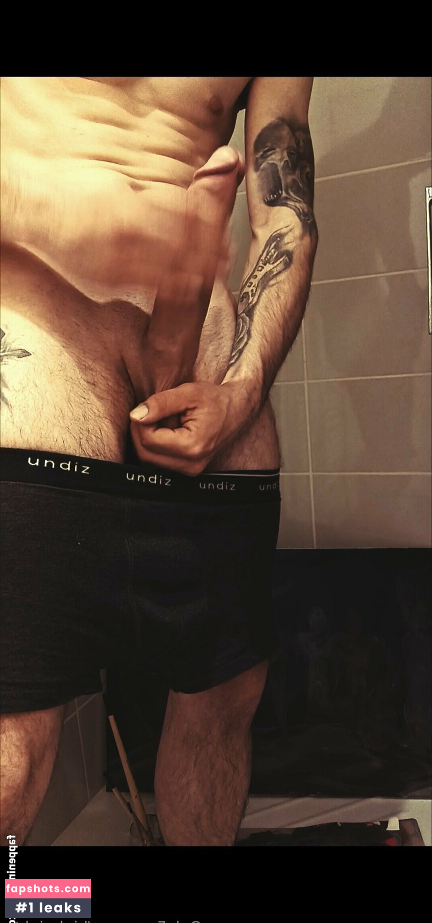 highnightz nude babe gallery