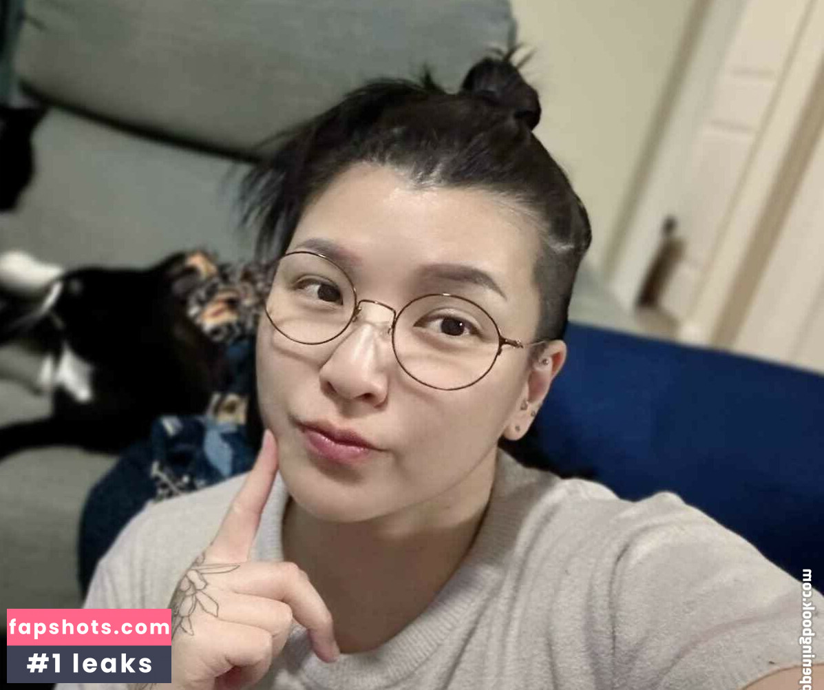 Hikaru Shida gallery photo #13