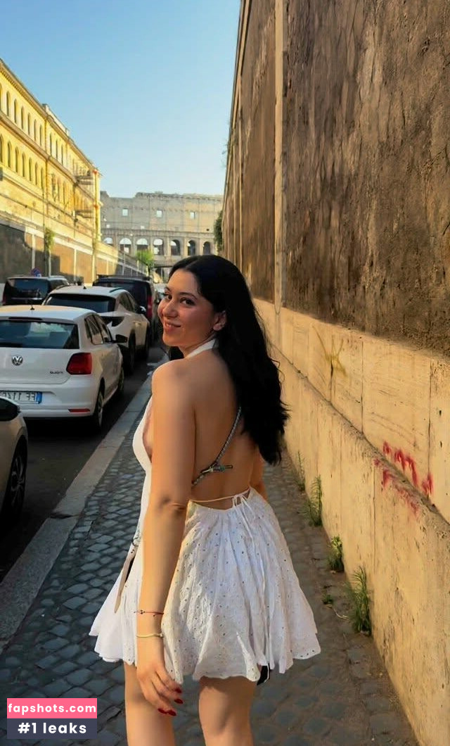 Hilal Fener gallery photo #2