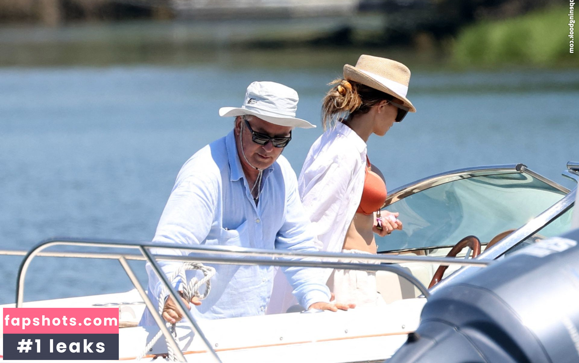 Hilaria Baldwin Nude Leaks OnlyFans Photos #12 - LeakJerk