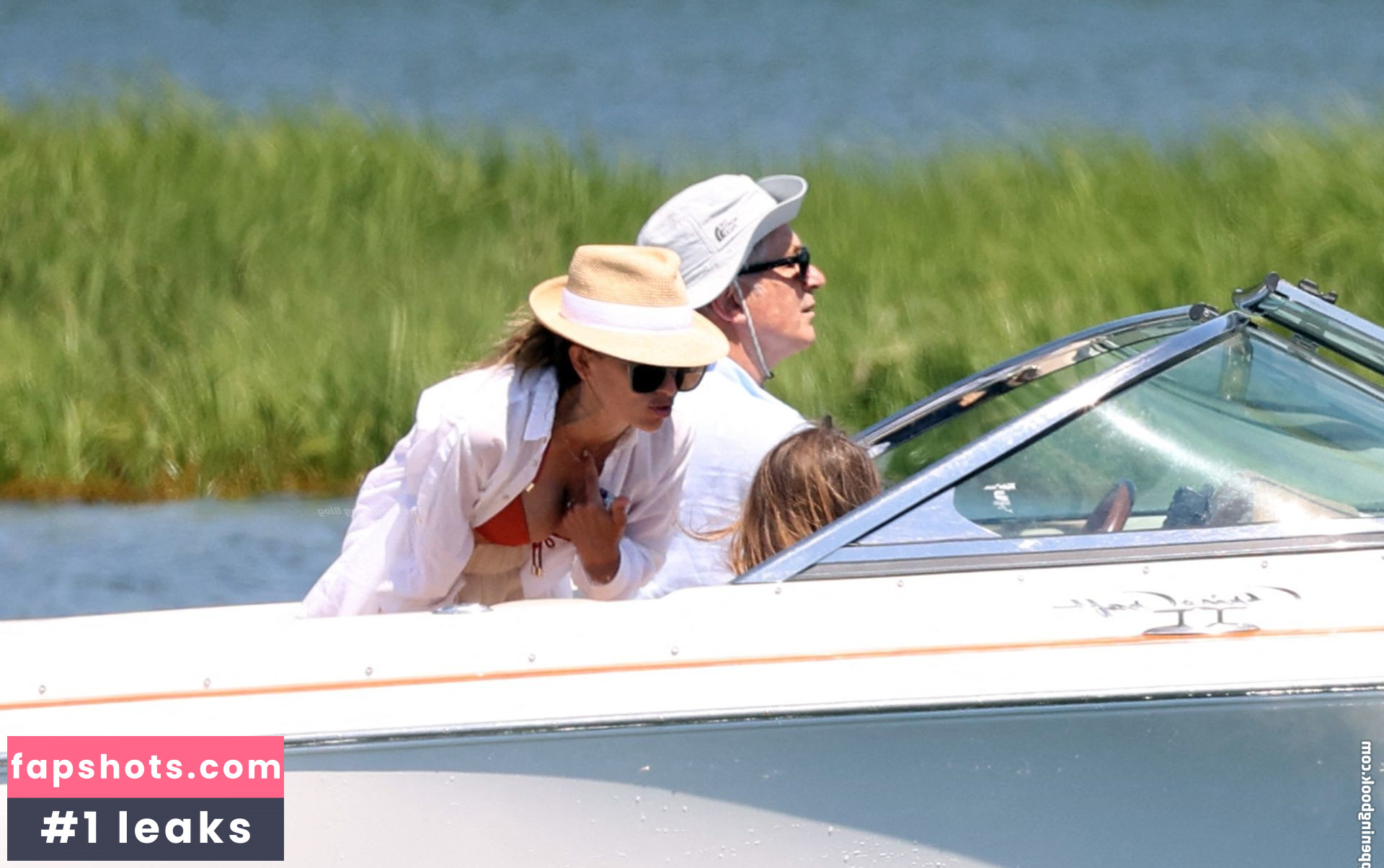 Hilaria Baldwin Nude Leaks OnlyFans Photos #13 - LeakJerk