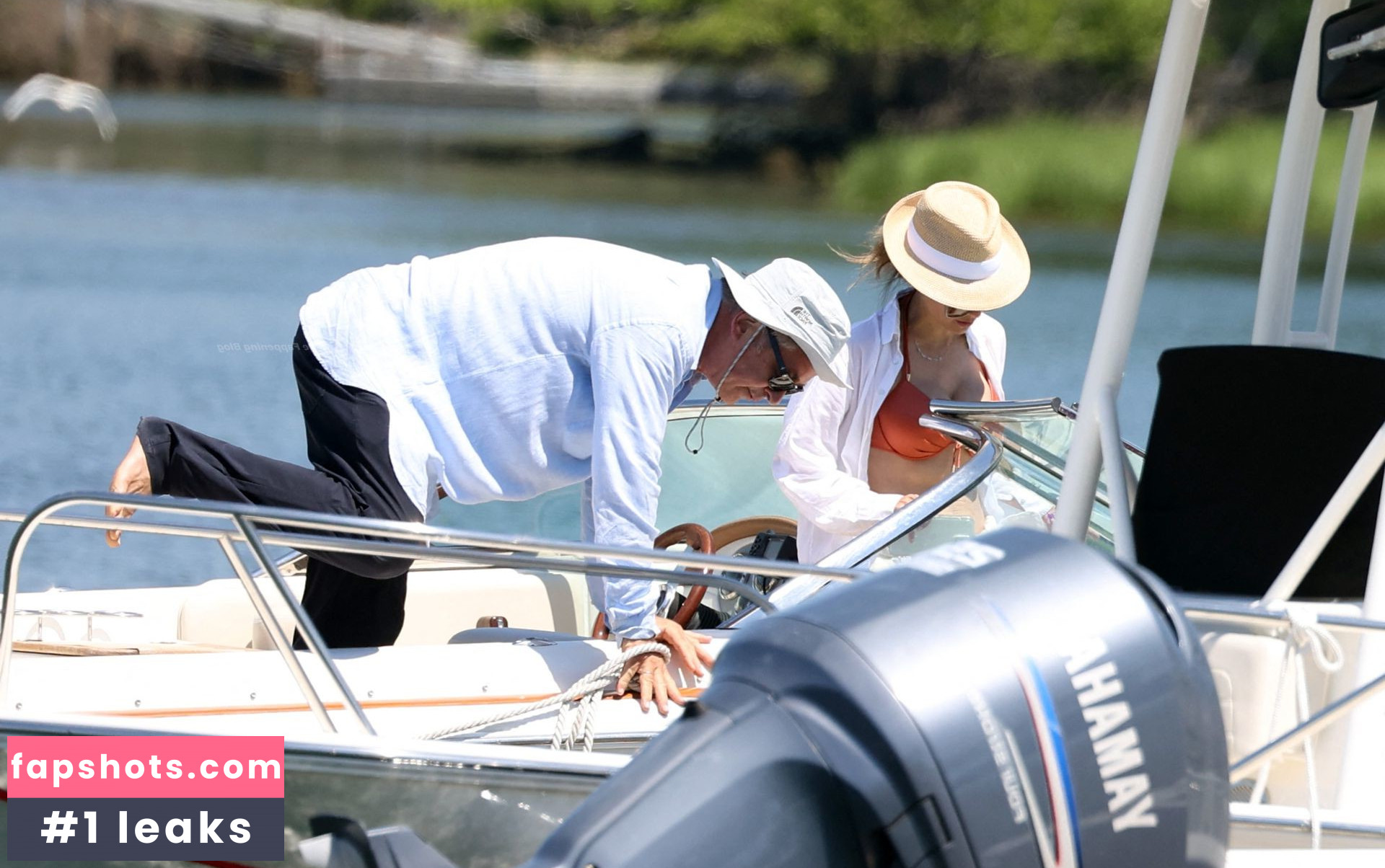 Hilaria Baldwin Nude Leaks OnlyFans Photos #10 - LeakJerk