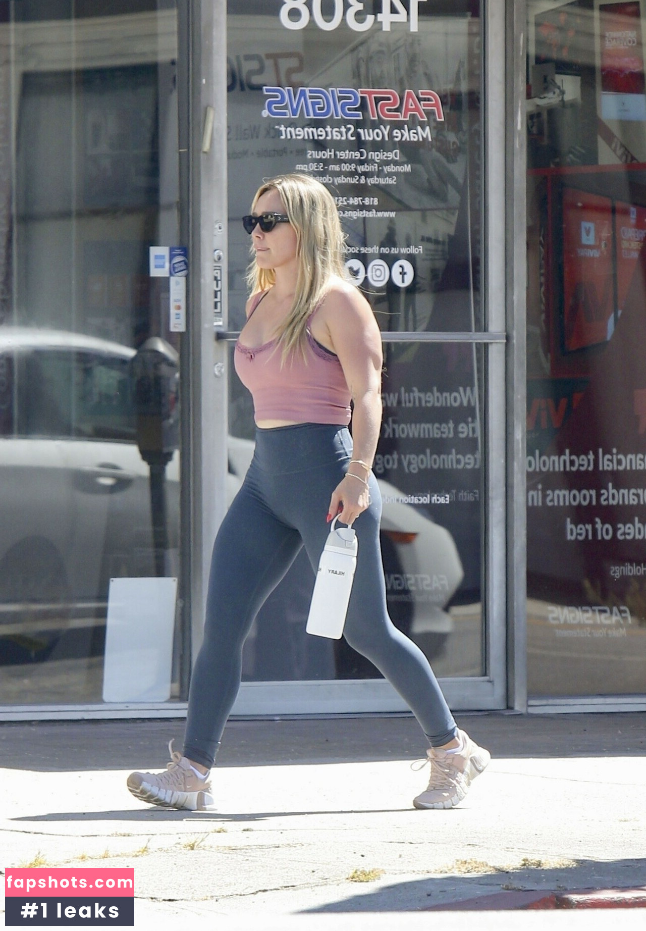 Hilary Duff gallery photo #156