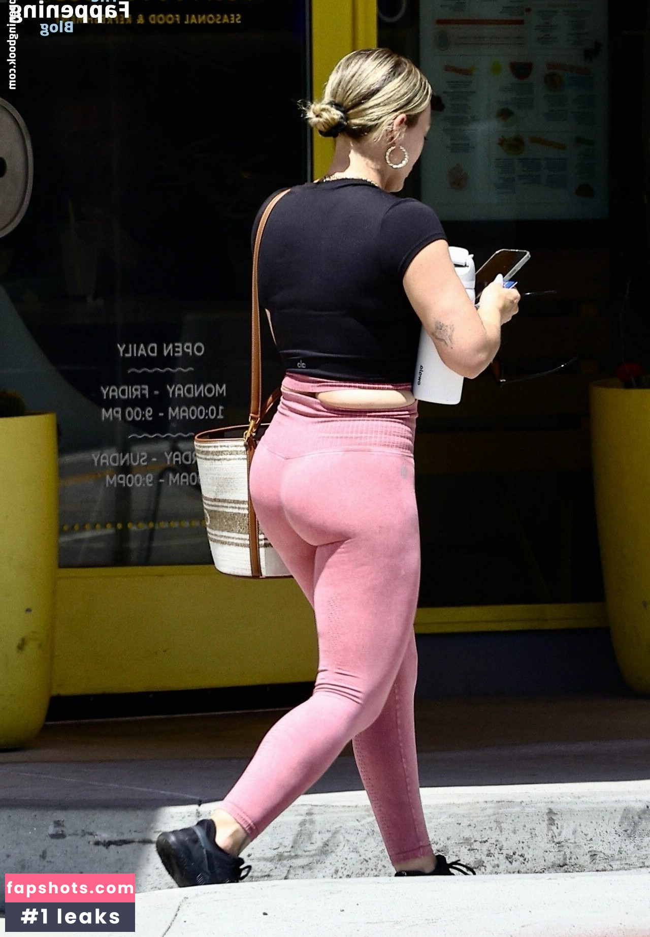 Hilary Duff gallery photo #184