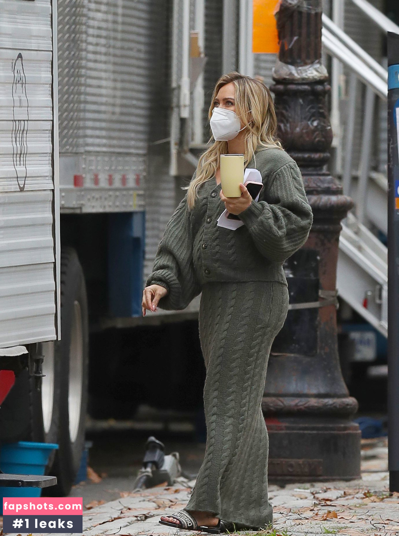 Hilary Duff gallery photo #434