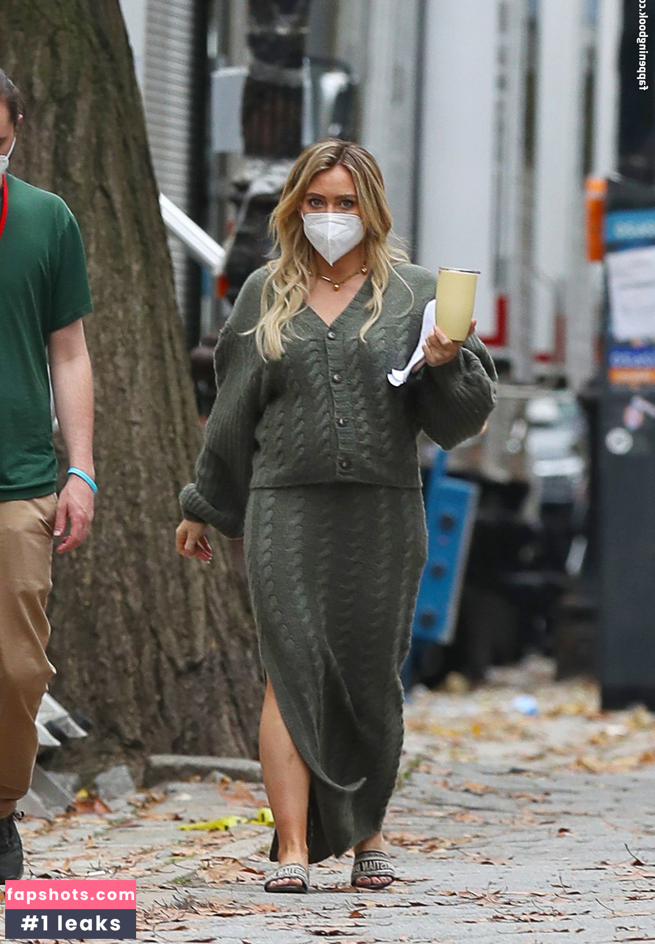 Hilary Duff gallery photo #436