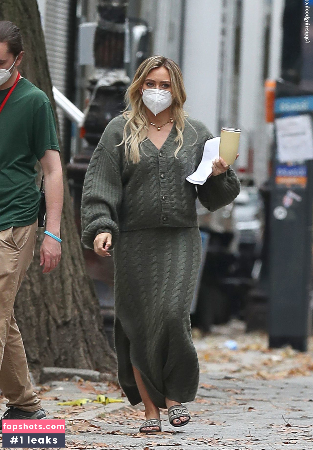 Hilary Duff gallery photo #437