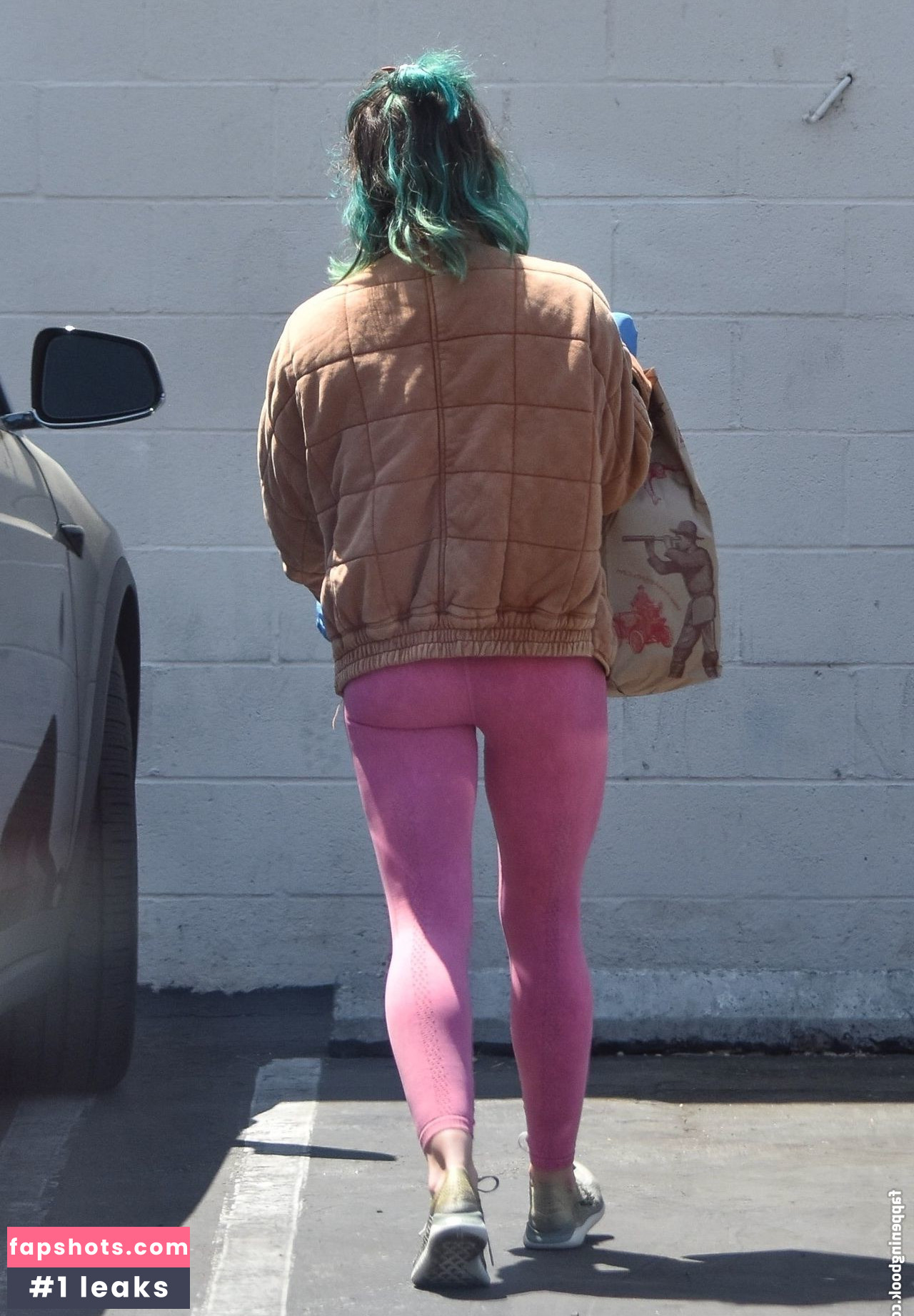 Hilary Duff gallery photo #439