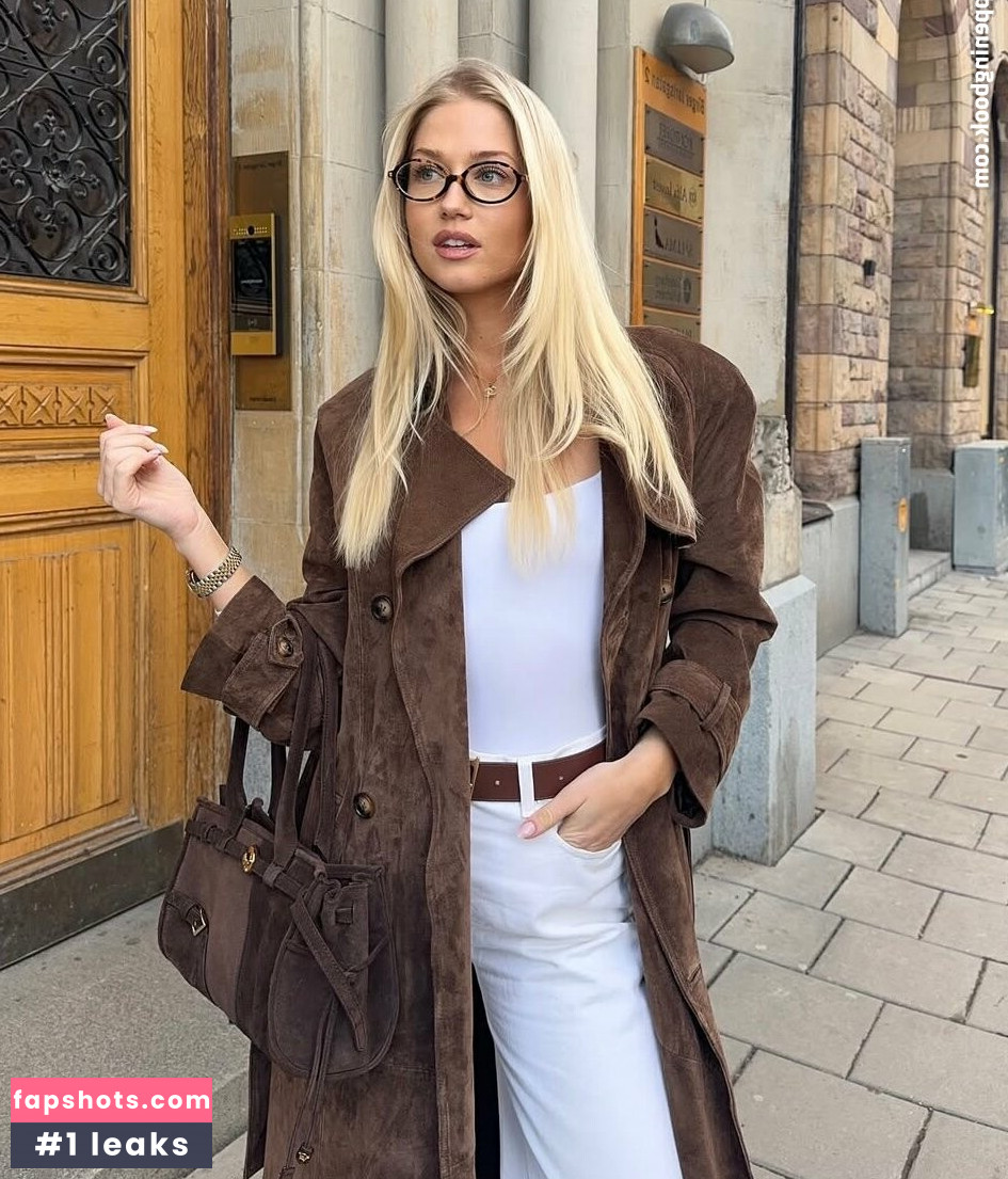 Hilda Sigurdsson gallery photo #11