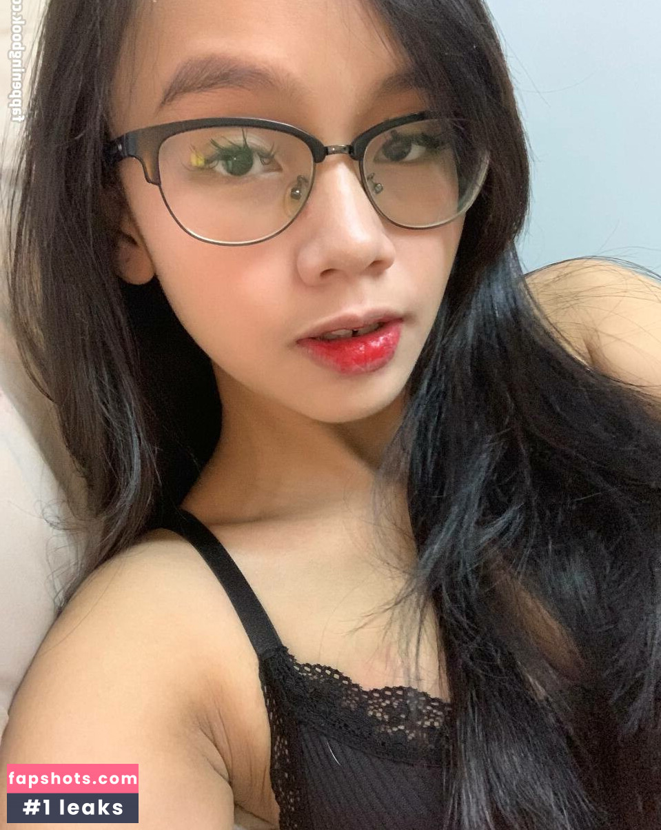 Hilixlie Nude Leaks OnlyFans Photos #4 - LeakJerk