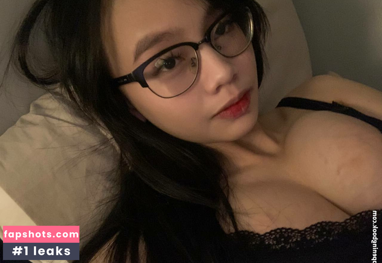 Hilixlie Nude Leaks OnlyFans Photos #5 - LeakJerk