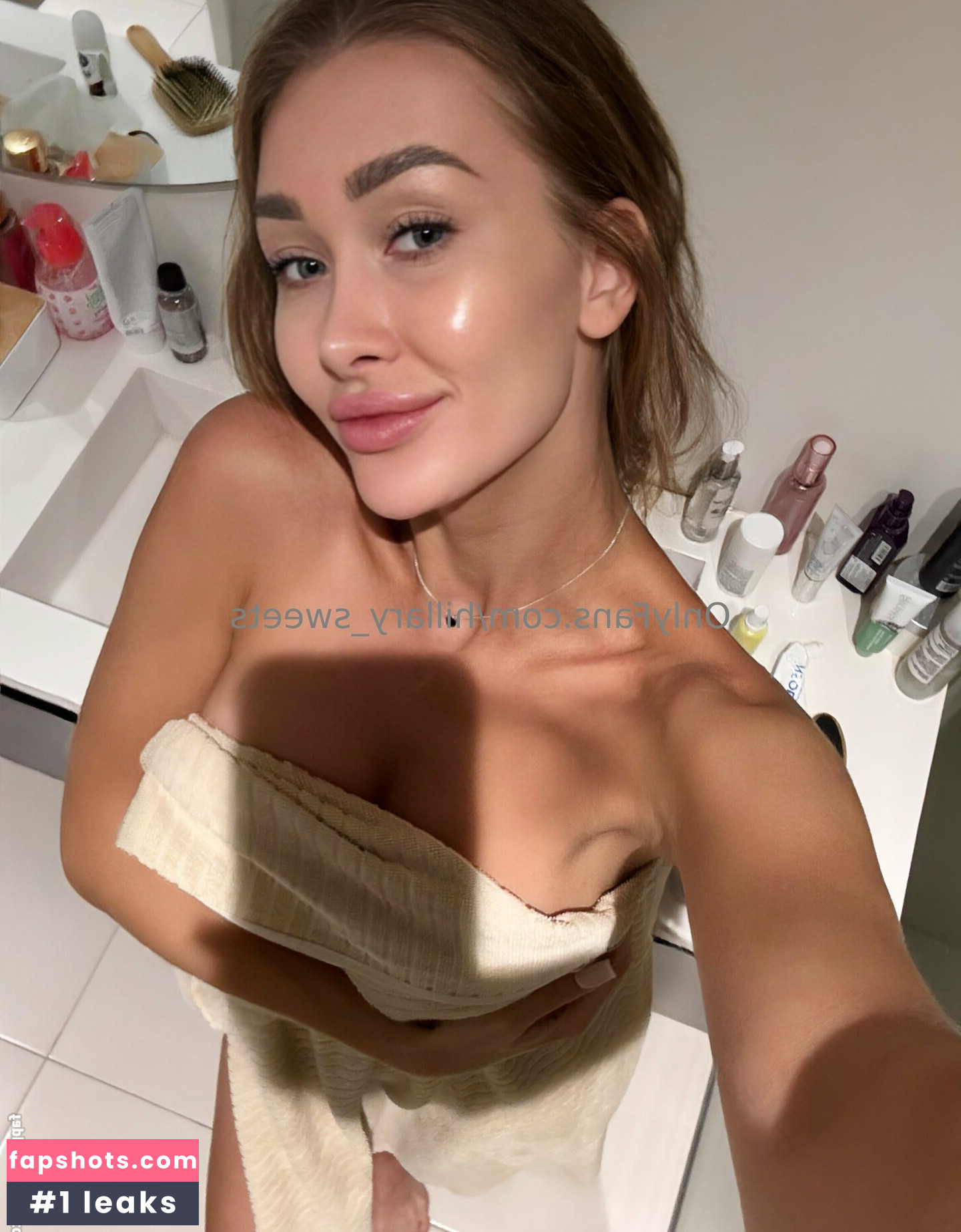 Hillary Sweets gallery photo #36