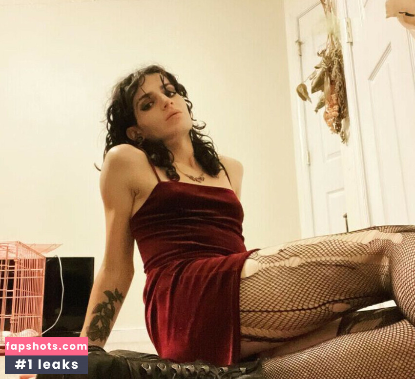 Hillbillygothic Filtración Desnuda OnlyFans Foto #4 - Fapshots