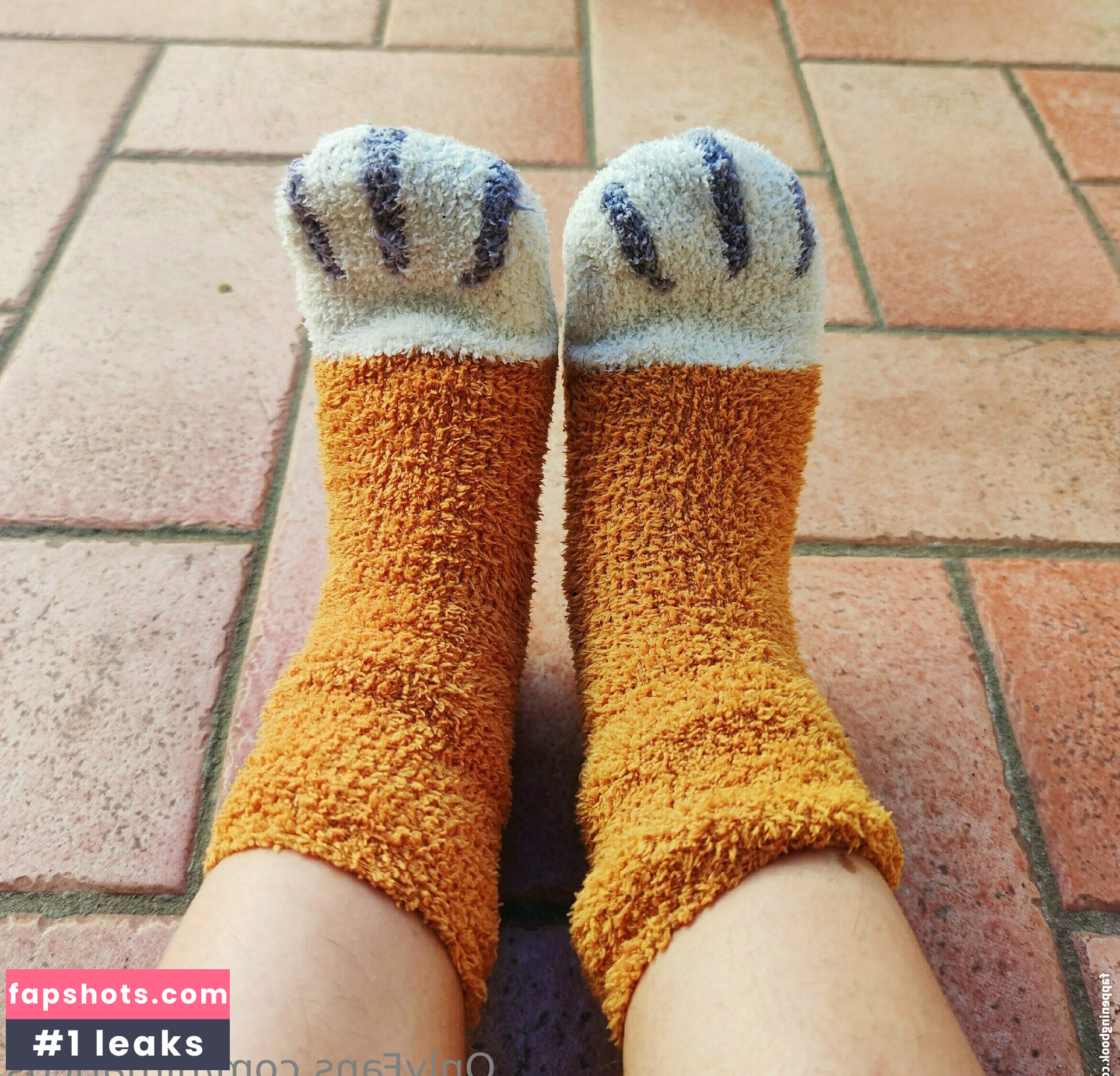 himaricutefeet Nude Leaks OnlyFans Photos #15 - LeakJerk