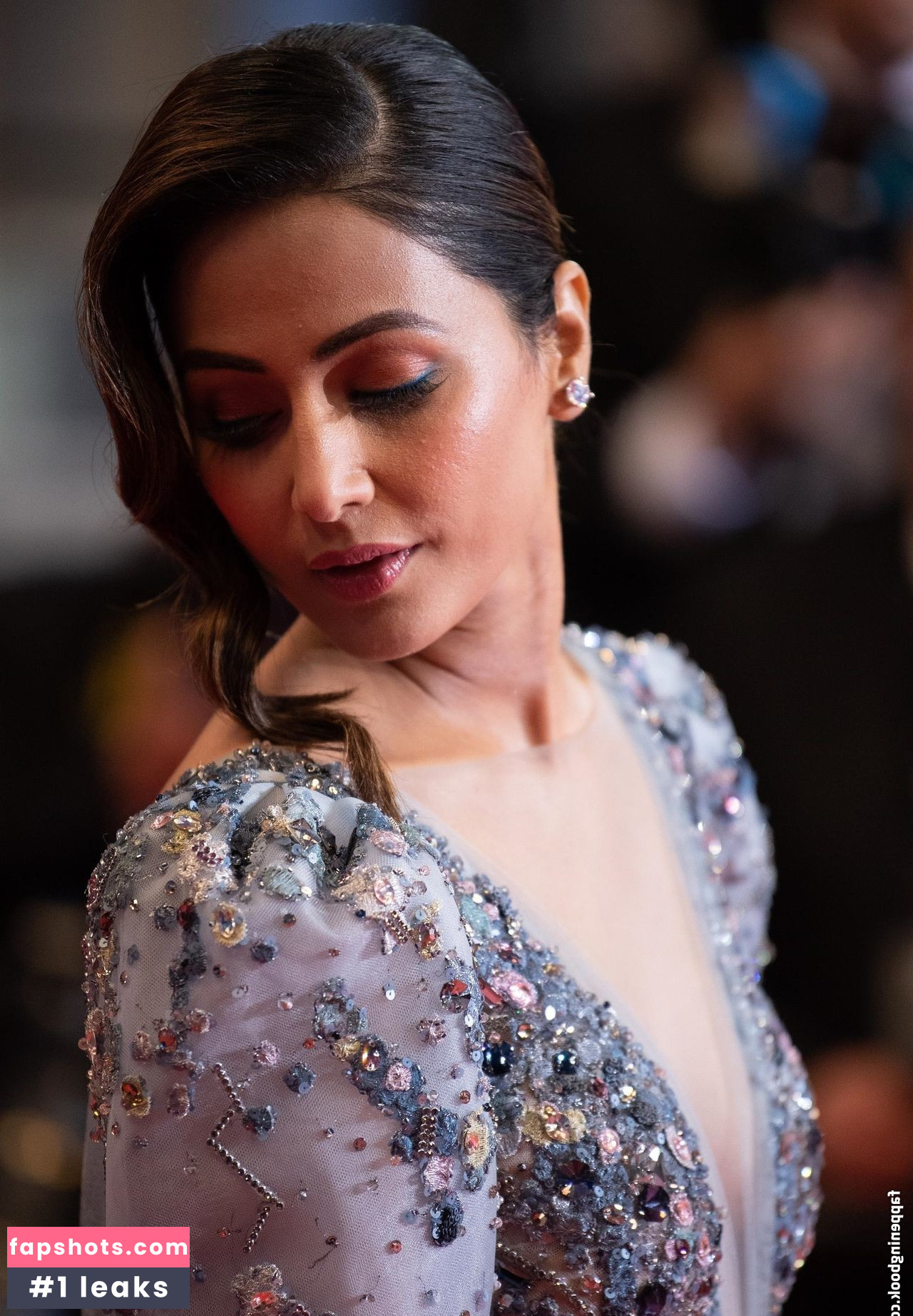 Hina Khan gallery photo #9