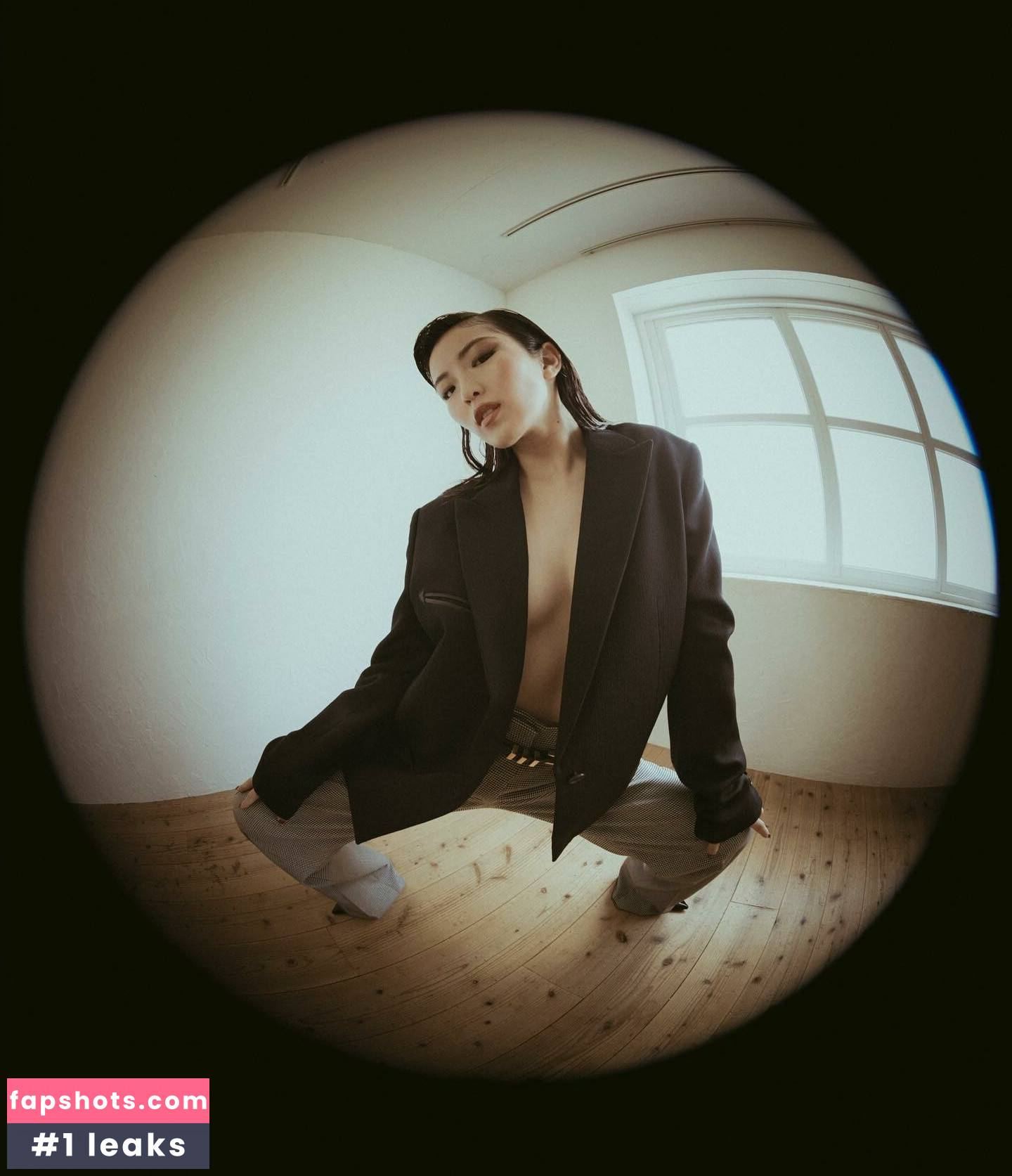 Hina Yoshihara gallery photo #16