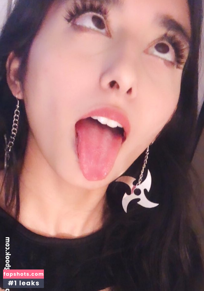 hinawynne Nude Leaks OnlyFans Photos #35 - LeakJerk