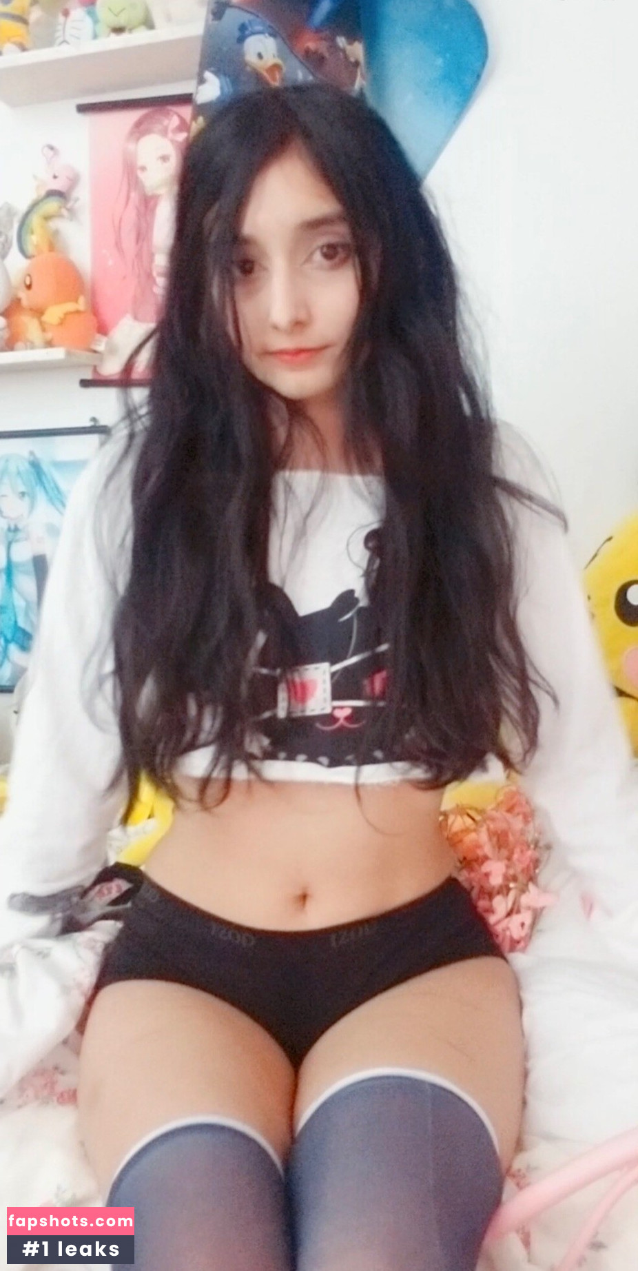 hinawynne Nude Leaks OnlyFans Photos #38 - LeakJerk