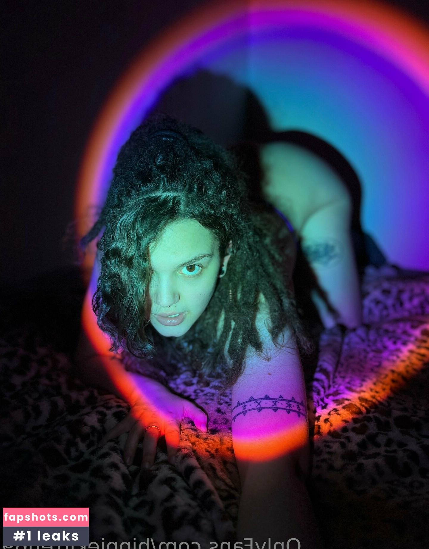 hippiekitten_420 gallery photo #3