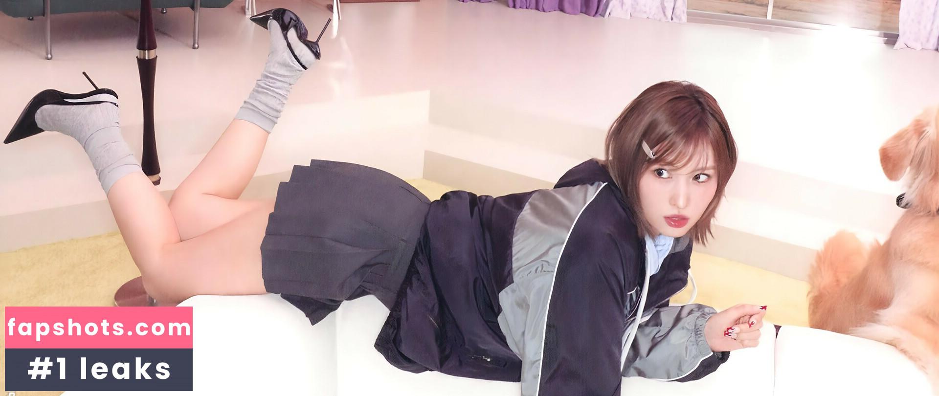 Hirai Momo gallery photo #12