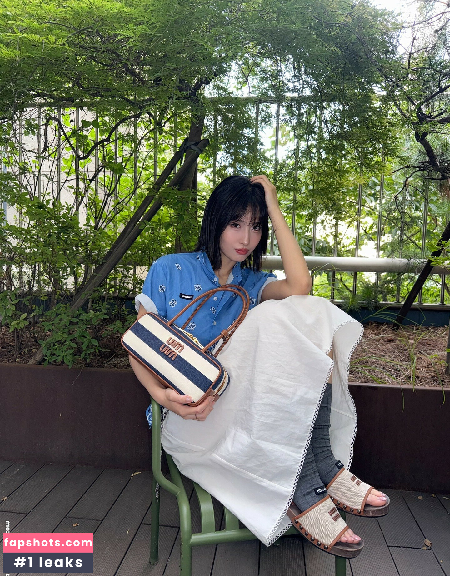 Hirai Momo gallery photo #18