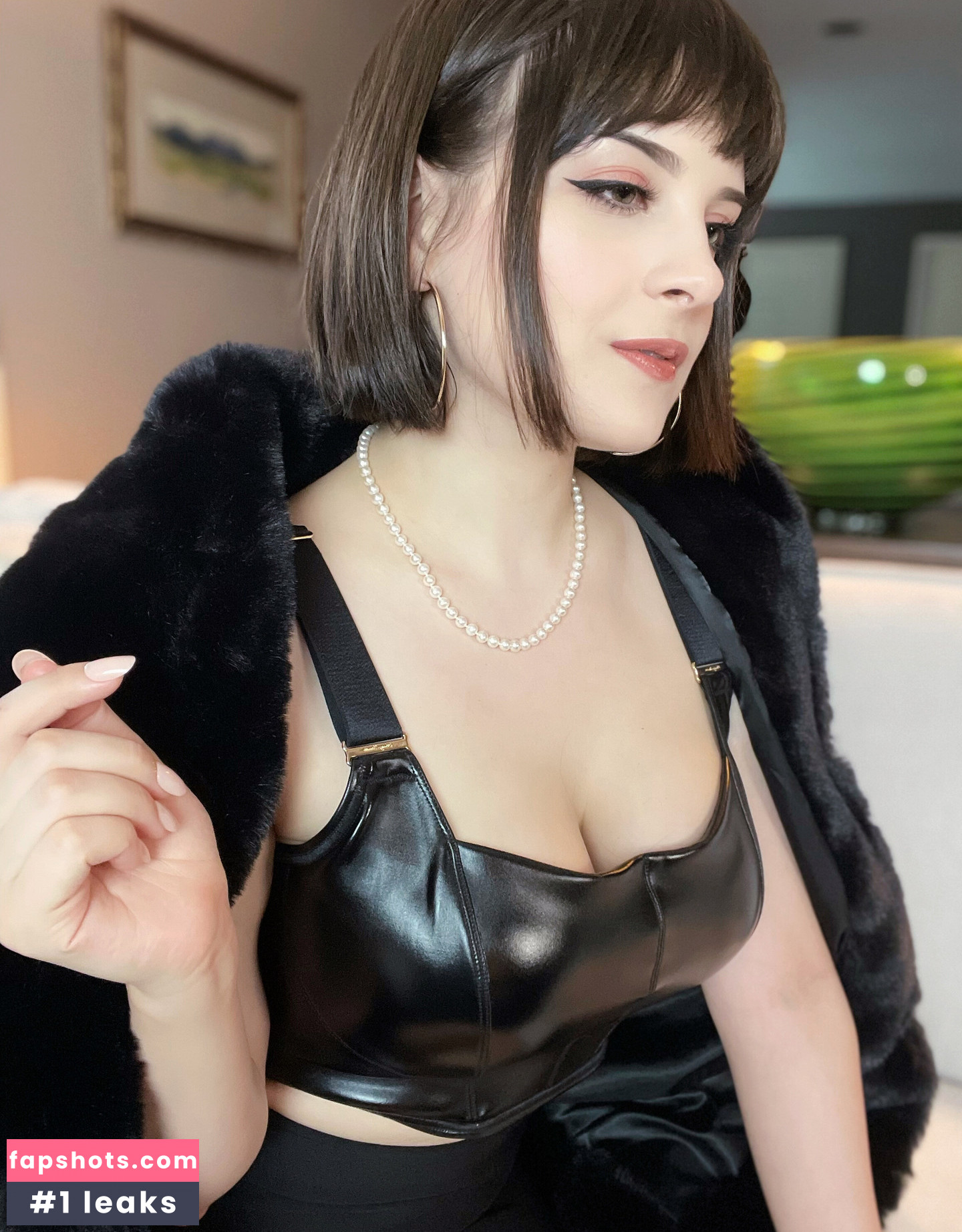 Hiso Neko gallery photo #130