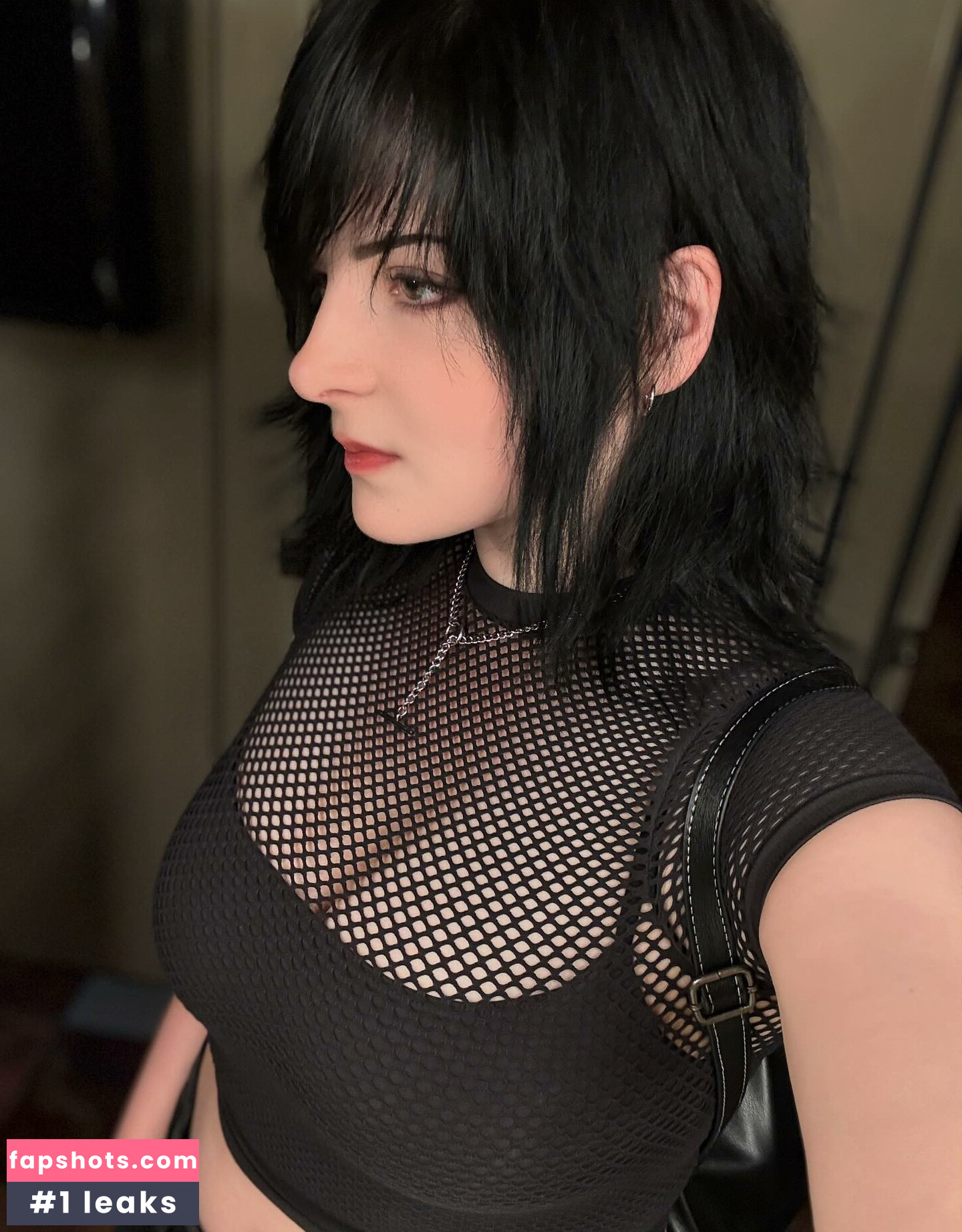 Hiso Neko gallery photo #4