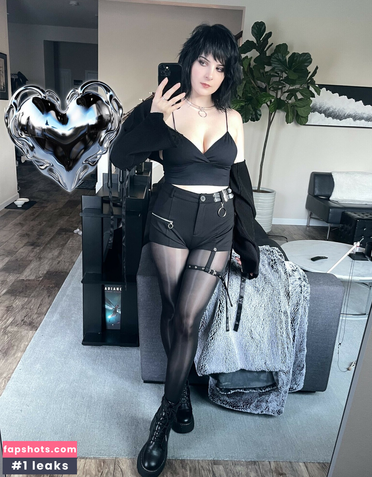 Hiso Neko gallery photo #36