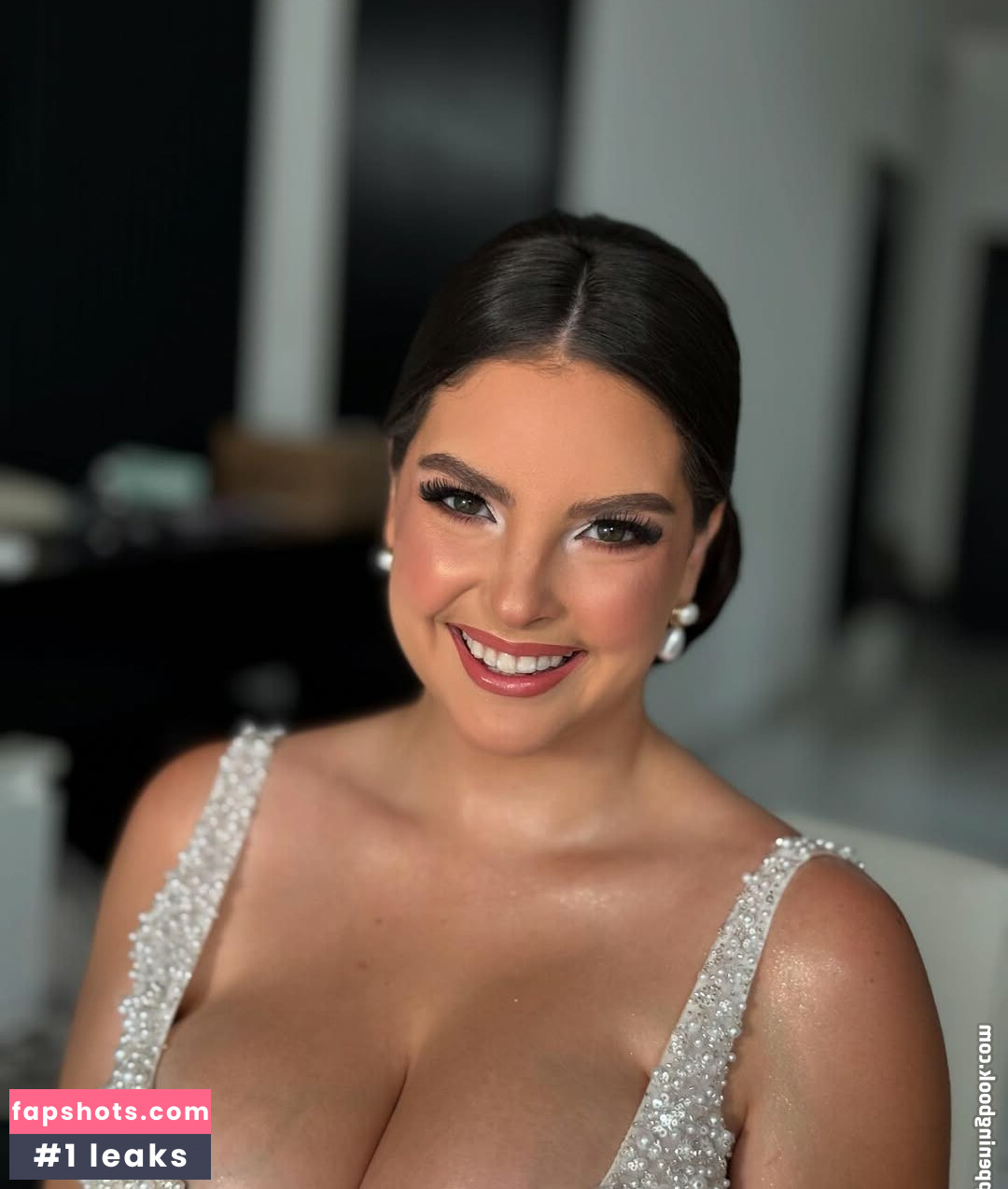 Hispanic gallery photo #262