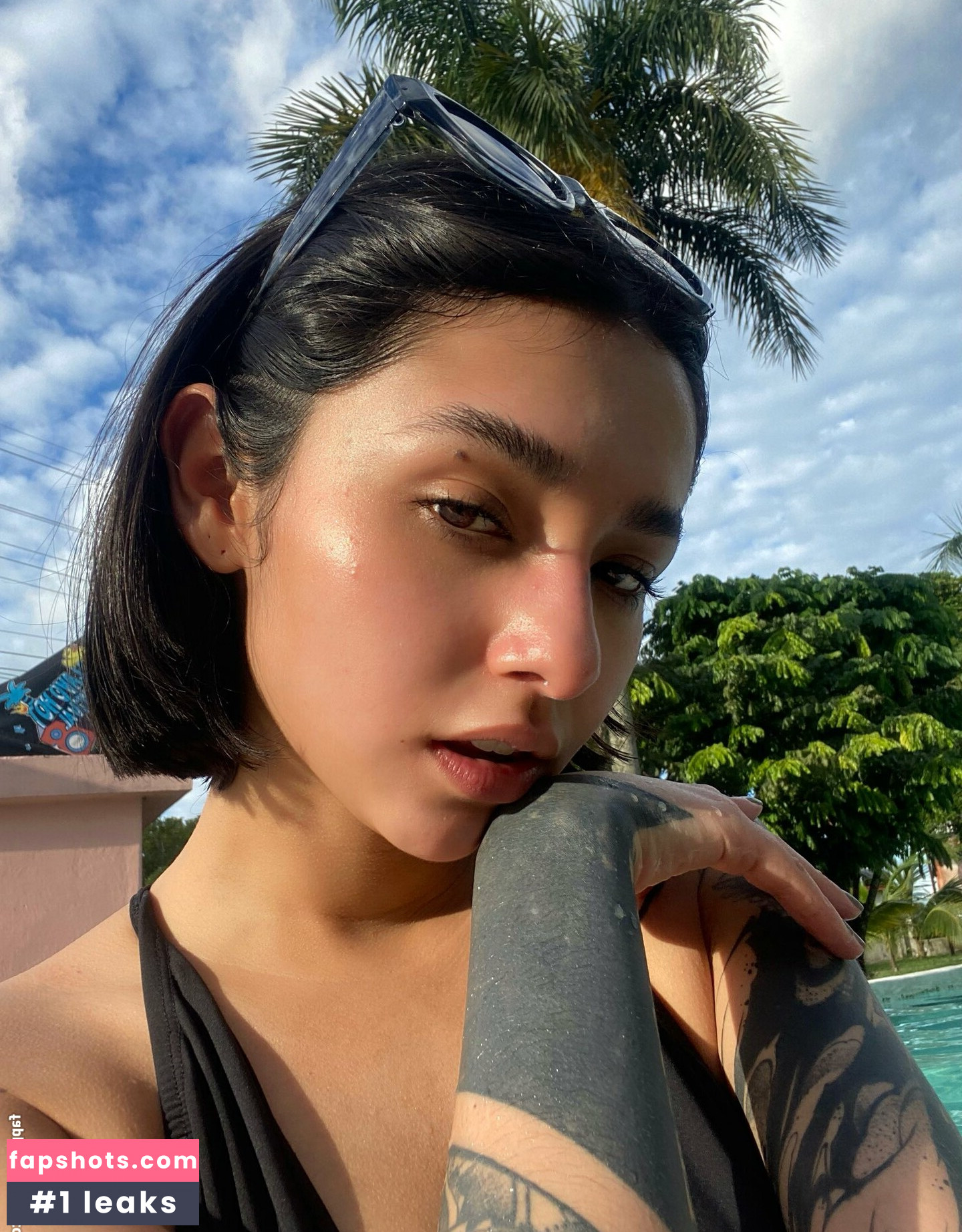 Hispanic gallery photo #303