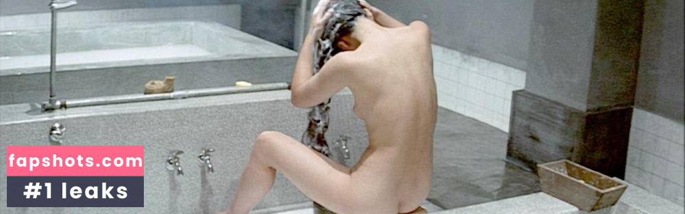 Hitomi Kozue gallery photo #3