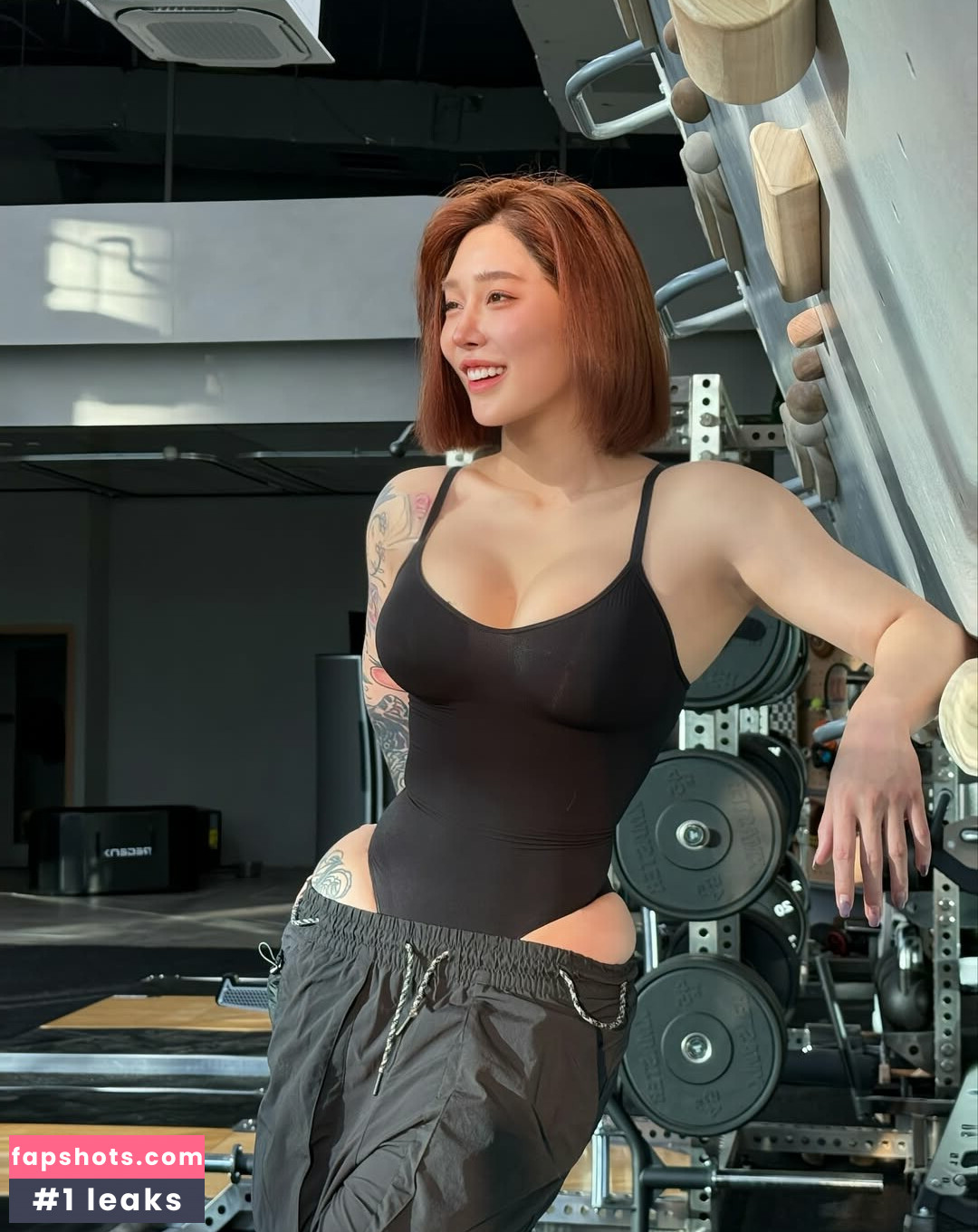 Hitomi Songyuxin Nacktheit OnlyFans Fotos #15 - Fapshots