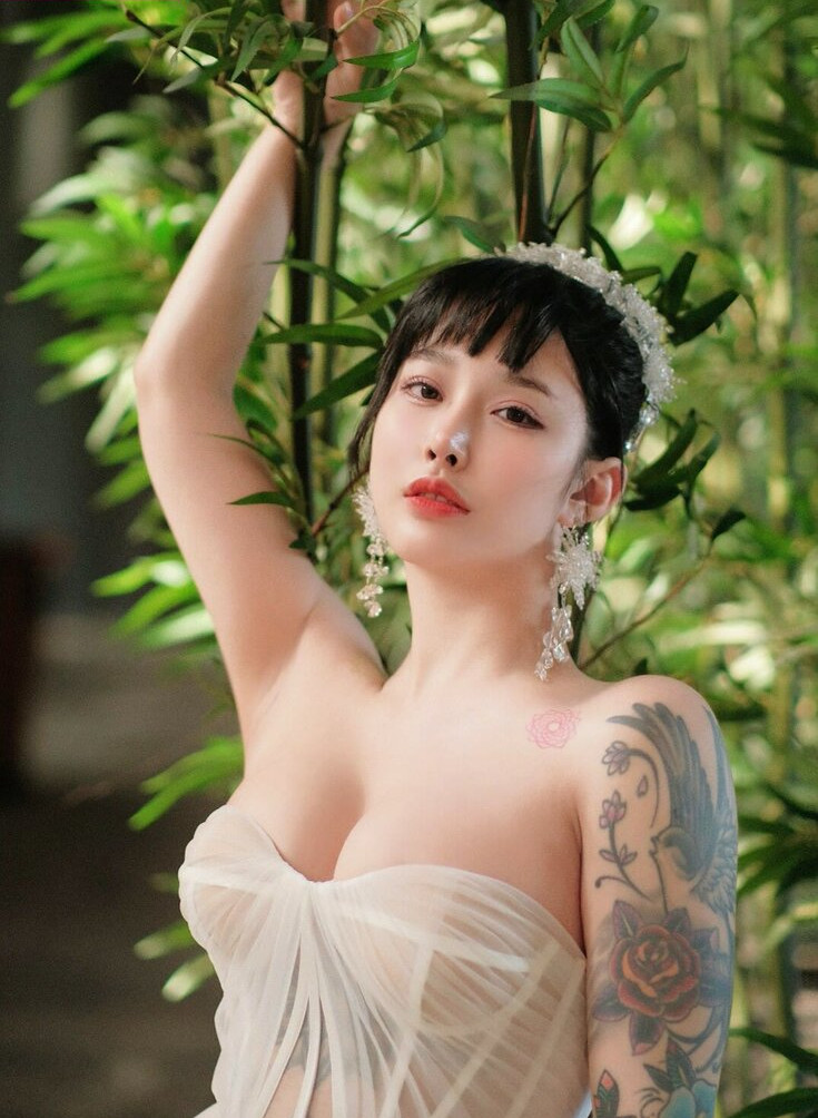 hitomi-songyuxin Nude Leaks OnlyFans Photos #227 - LeakJerk