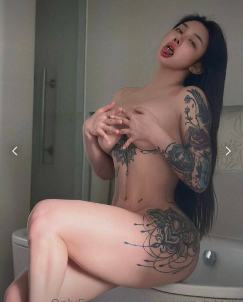 hitomi-songyuxin Nude Leaks OnlyFans Photos #597 - LeakJerk