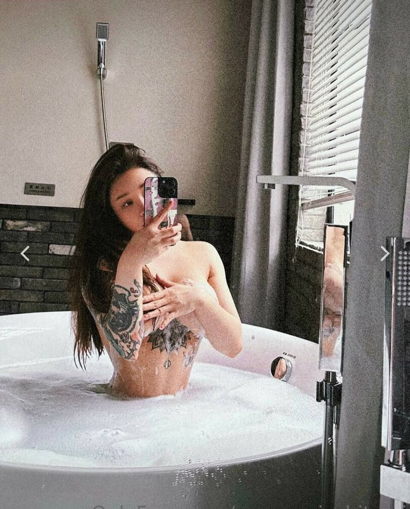 hitomi-songyuxin Nude Leaks OnlyFans Photos #603 - LeakJerk