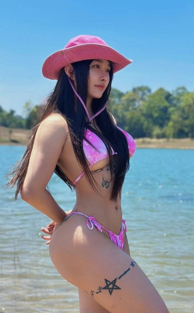 hitomi-songyuxin Nude Leaks OnlyFans Photos #637 - LeakJerk