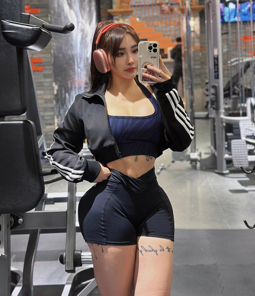 hitomi-songyuxin Nude Leaks OnlyFans Photos #659 - LeakJerk