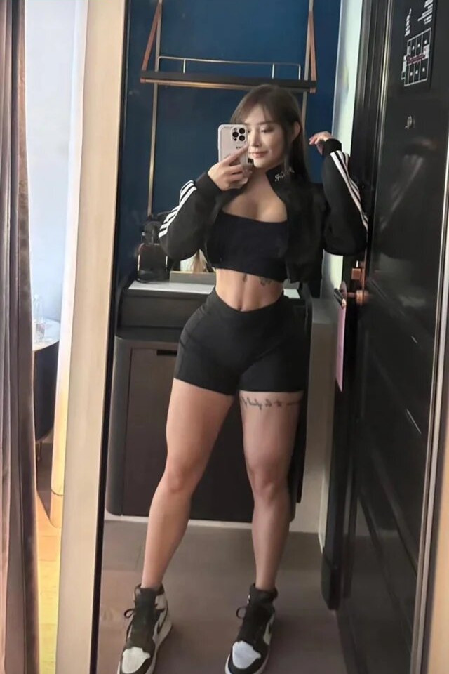 hitomi-songyuxin Nude Leaks OnlyFans Photos #660 - LeakJerk