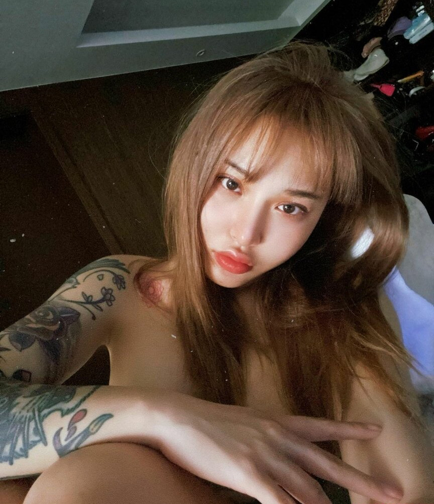 hitomi-songyuxin Nude Leaks OnlyFans Photos #673 - LeakJerk