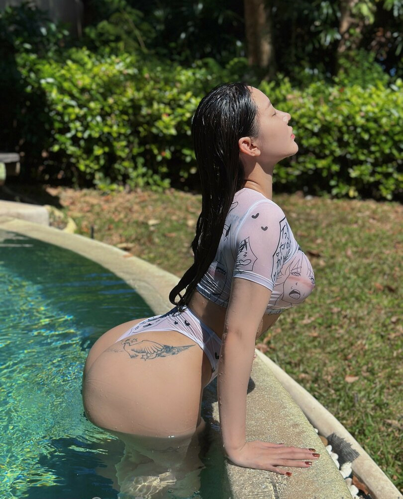 hitomi-songyuxin Nude Leaks OnlyFans Photos #690 - LeakJerk