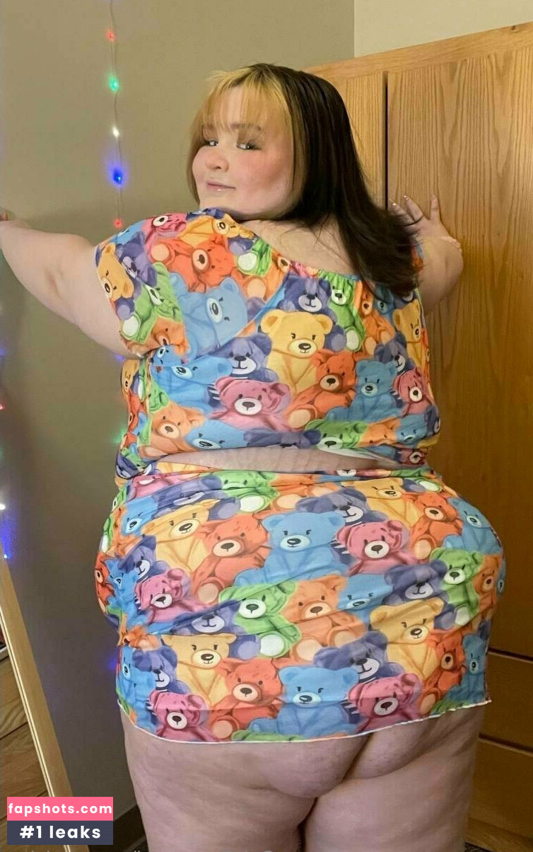 hoeecronicles gallery photo #20