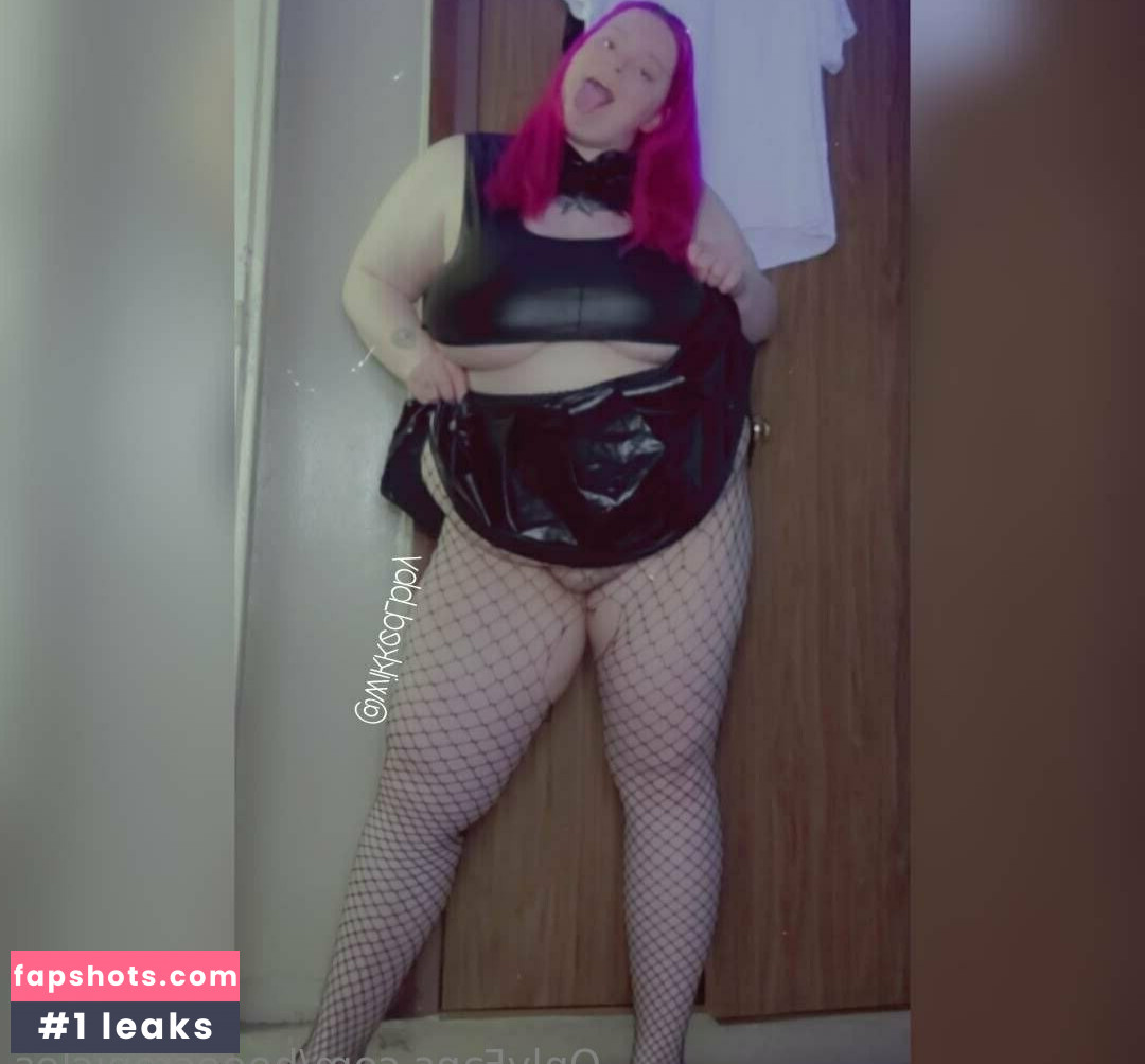 hoeecronicles gallery photo #40