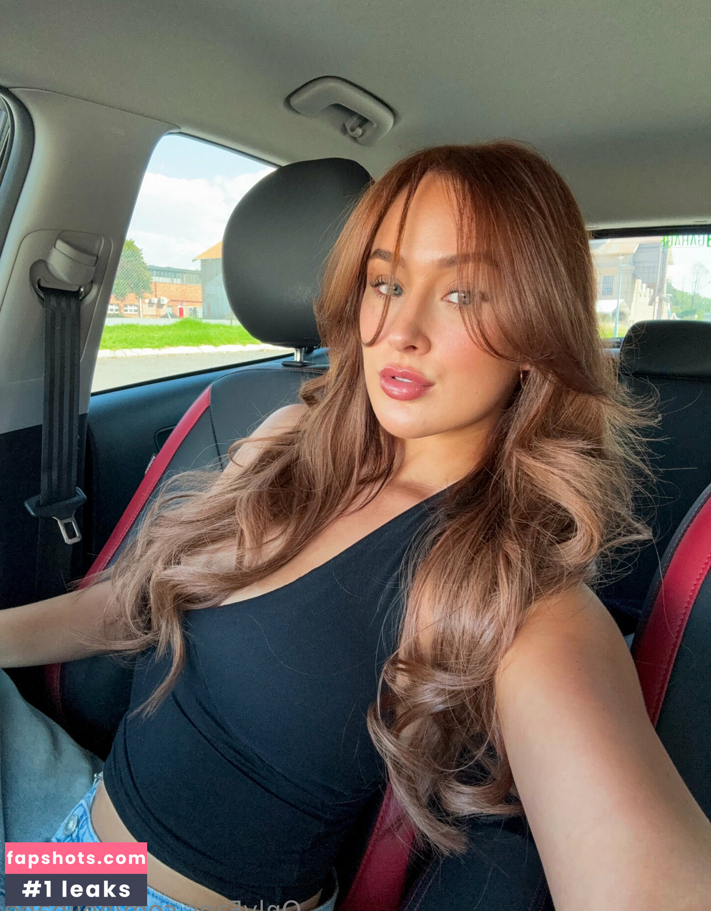 hollbabe gallery photo #2