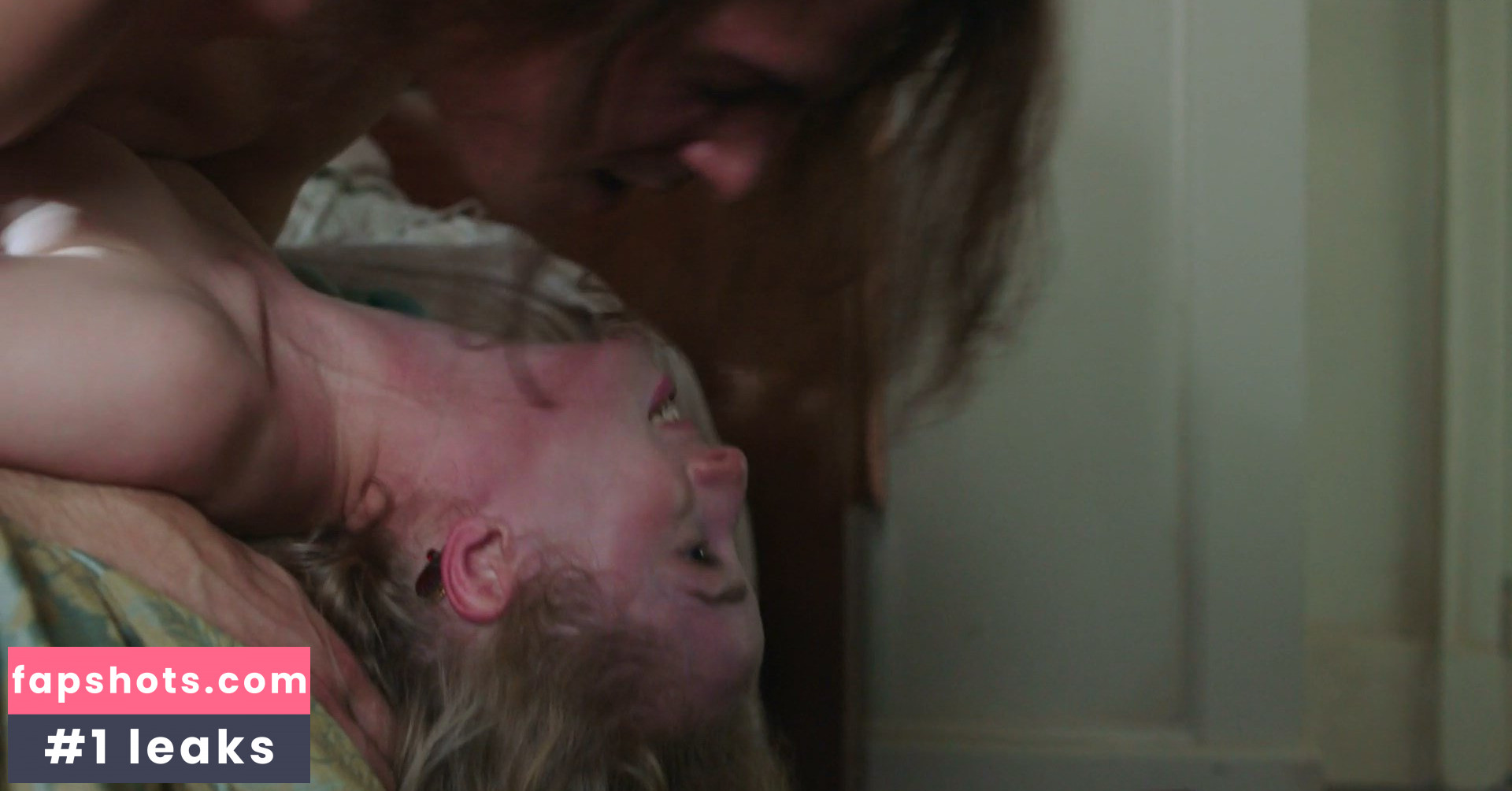 Holli Dempsey gallery photo #2