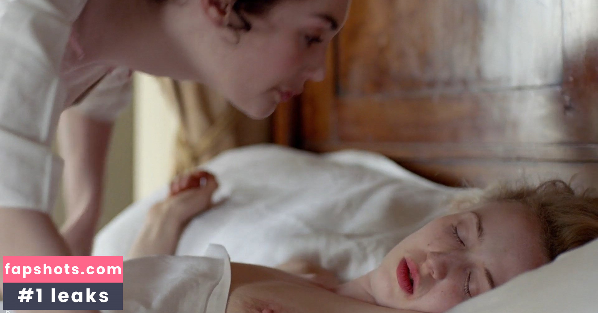 Holli Dempsey gallery photo #3