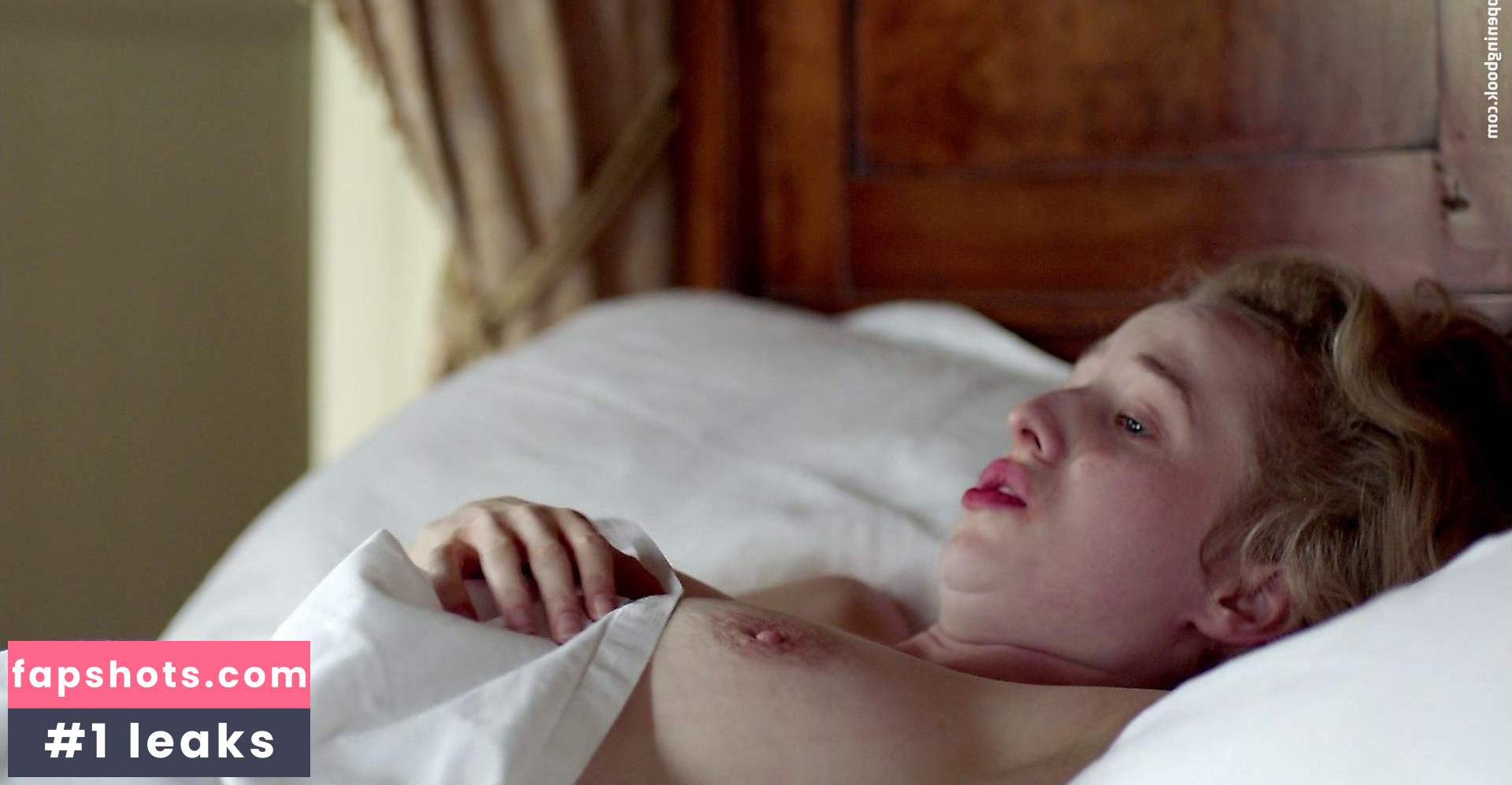 Holli Dempsey nude babe gallery