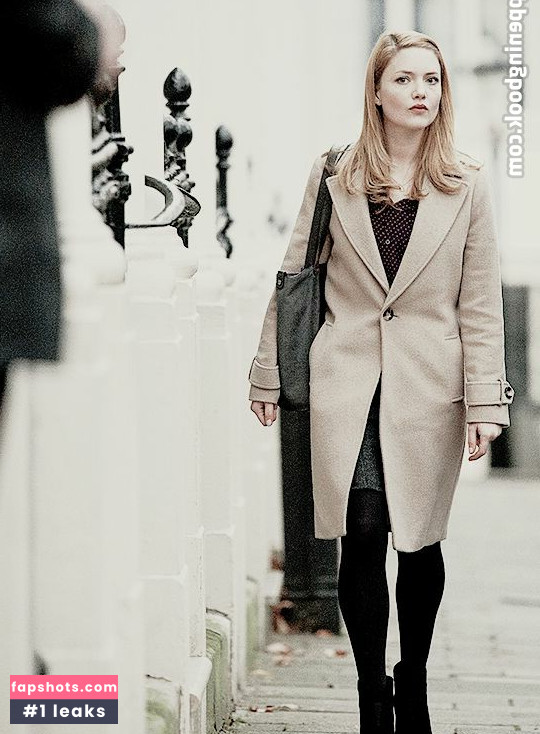 Holliday Grainger Nude Leaks OnlyFans Photos #14 - LeakJerk