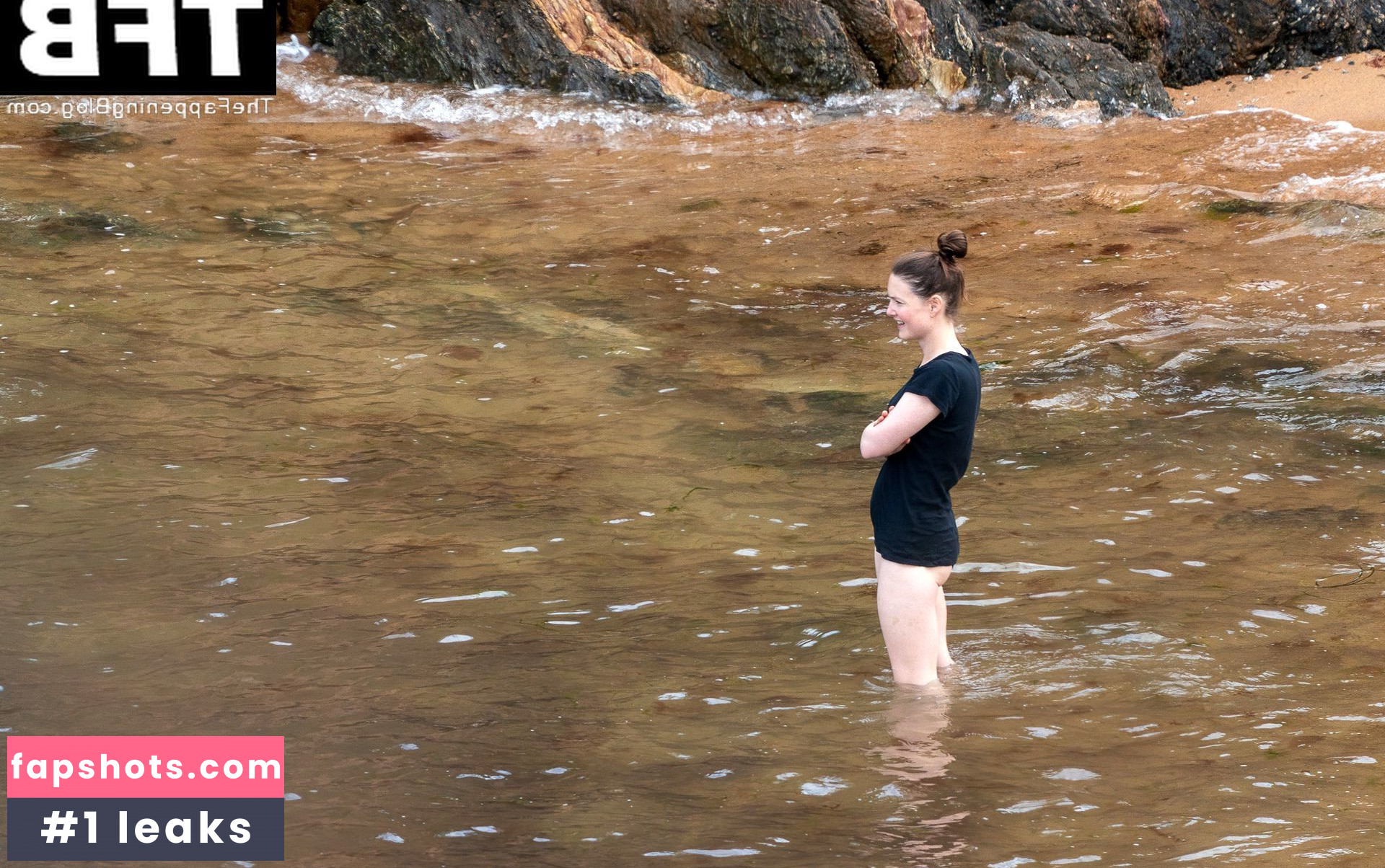 Holliday Grainger Nude Leaks OnlyFans Photos #24 - LeakJerk